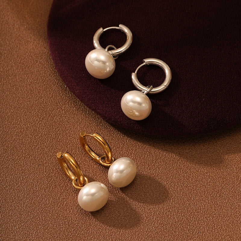 Jen hooped pearl earrings