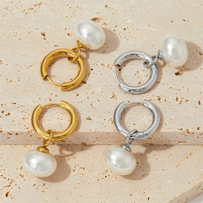 Jen hooped pearl earrings